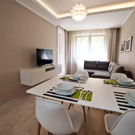 Post Apart - Apartamenty W Centrum Krynica-Zdrój Esterno foto