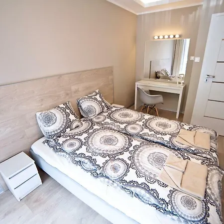 Post Apart - Apartamenty W Centrum Krynica-Zdrój Esterno foto